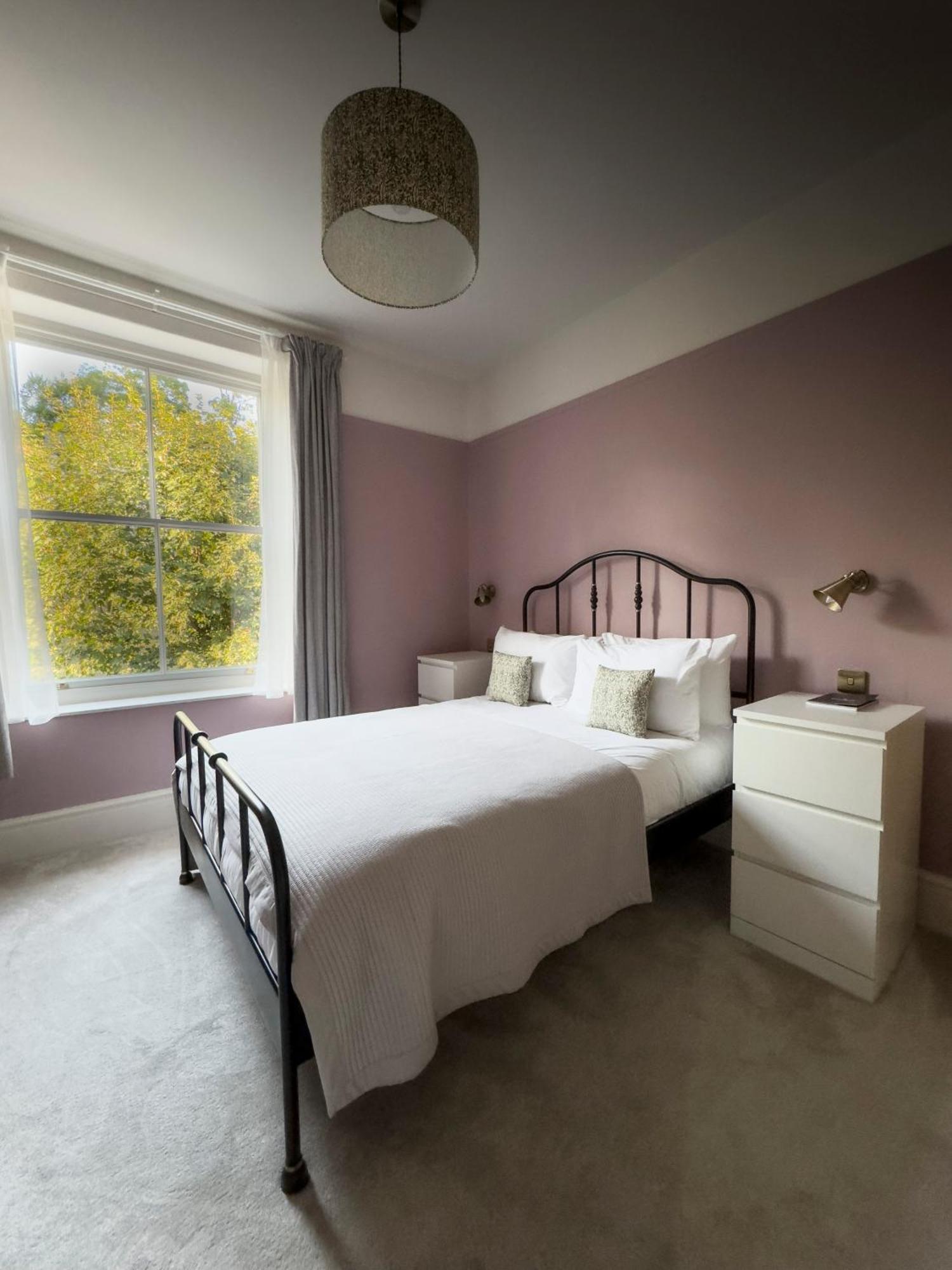 חלנגוחלן Riversdale House Bed & Breakfast מראה חיצוני תמונה