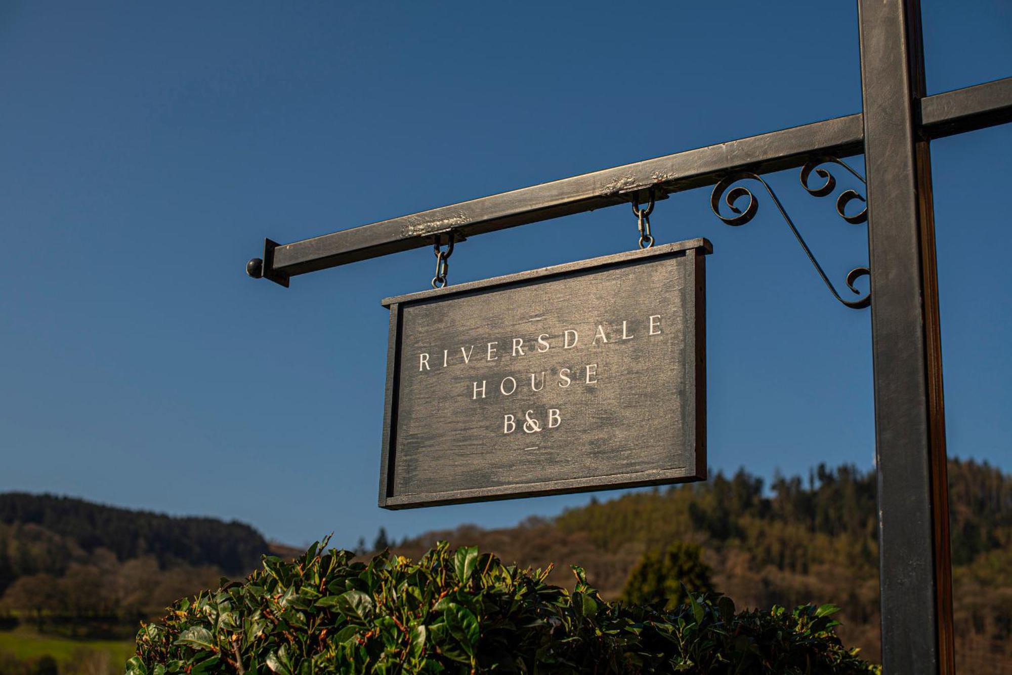 חלנגוחלן Riversdale House Bed & Breakfast מראה חיצוני תמונה